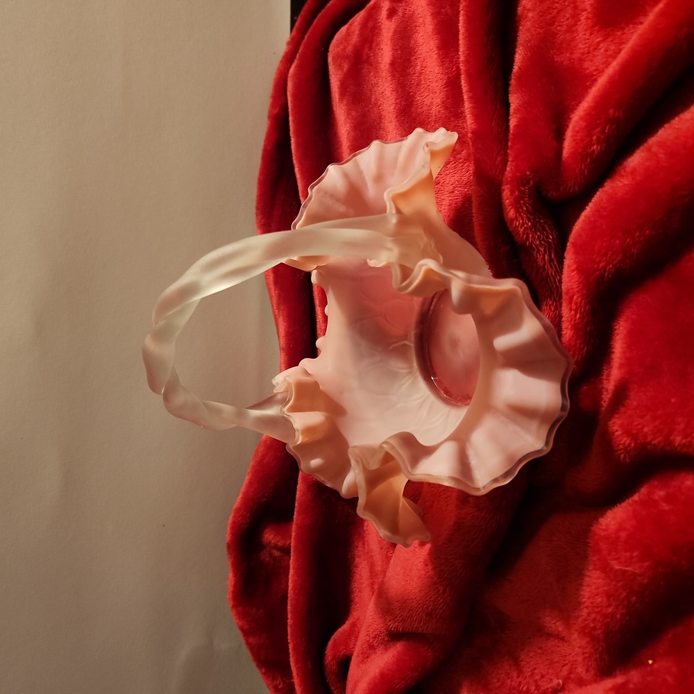 Glass basket
